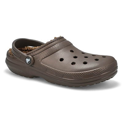 brown lined crocs