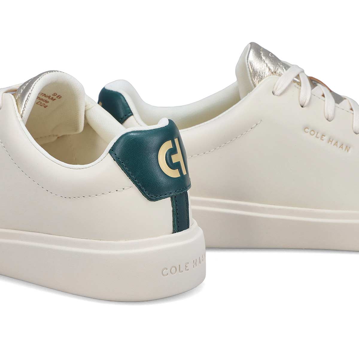 Women's Grand Crosscourt Traveler Casual Sneaker - Ivory/Ponderosa Pine/Soft Gold