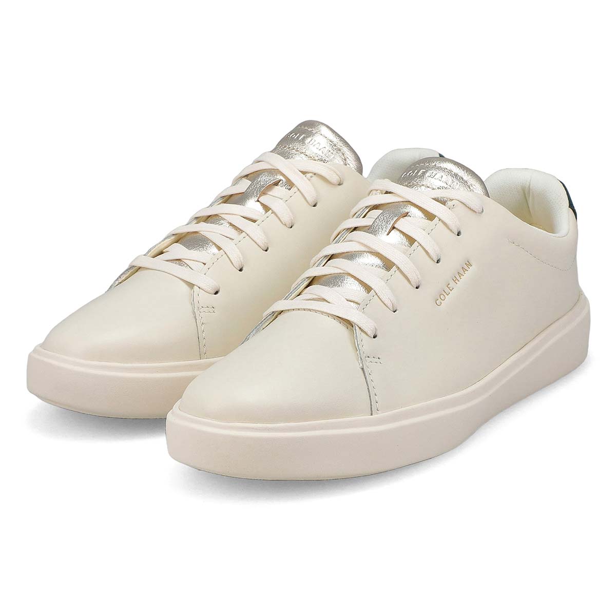 Women's Grand Crosscourt Traveler Casual Sneaker - Ivory/Ponderosa Pine/Soft Gold