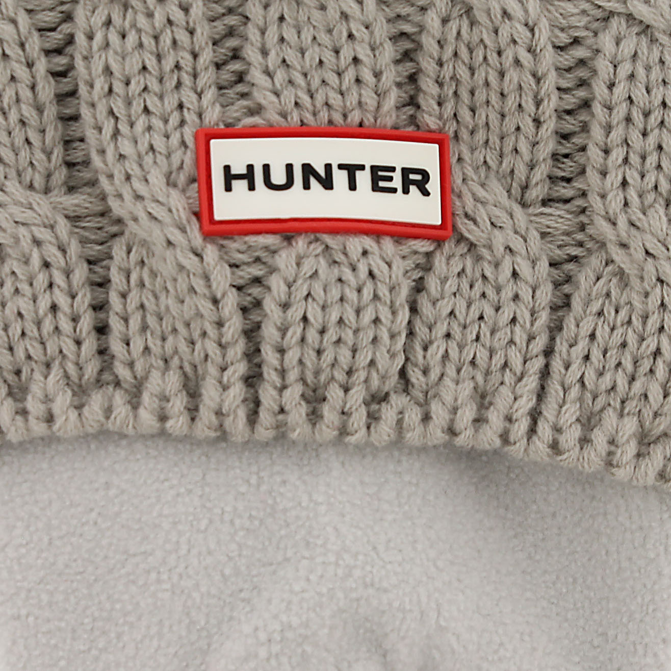 Hunter Women's 6 STITCH CABLE grey short boot | SoftMoc.com